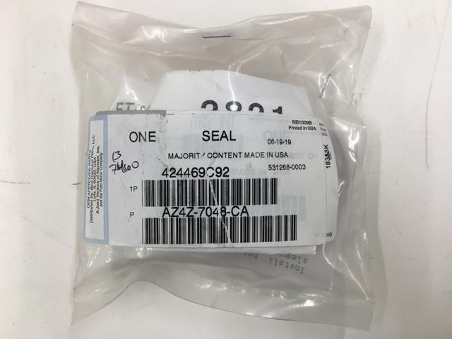 424469C92, Navistar International, SEAL - part number 424469C92