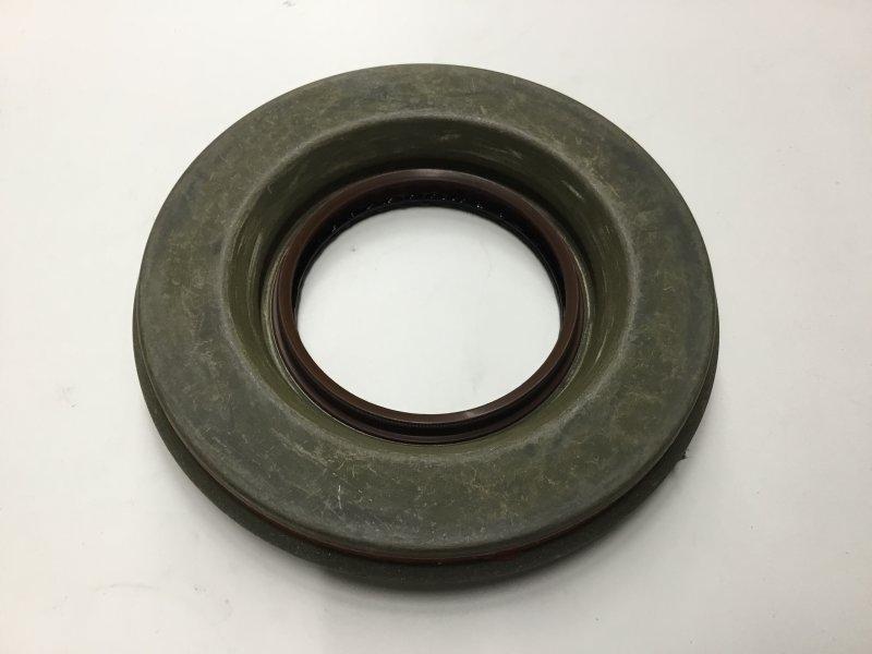 1691143C2, Navistar International, SEAL - part number 1691143C2