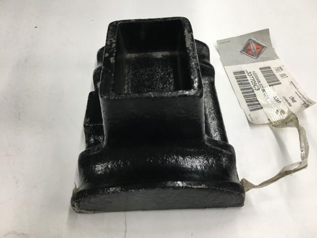 337705C3, Navistar International, SEAT, REAR SPRING U-BOLT - part number 337705C3