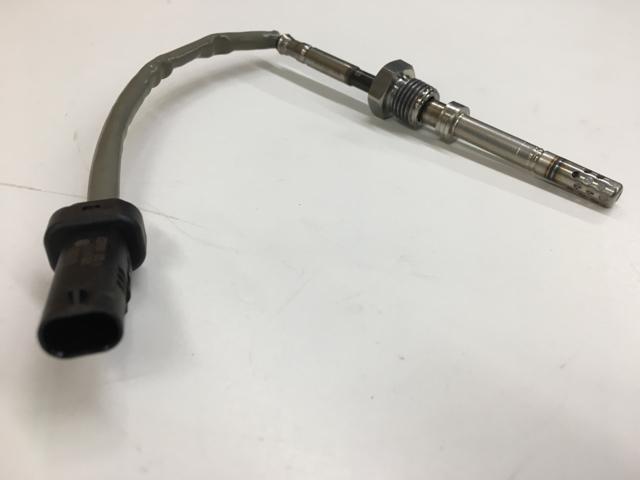 7502709C2, Navistar International, SENSOR, EXH TEMP POSITION - part number 7502709C2