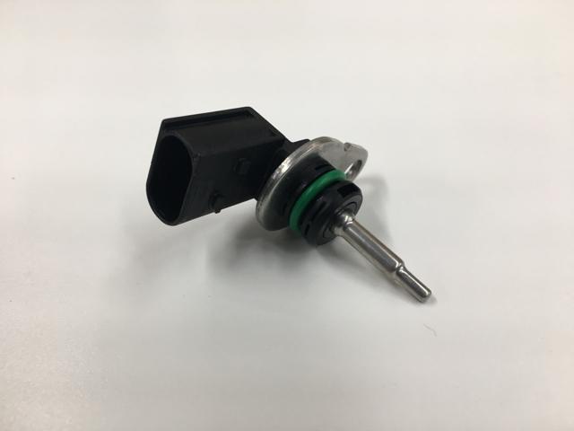 107639N91, Navistar International, SENSOR, ASSEMBLY TEMPERATURE C - part number 107639N91