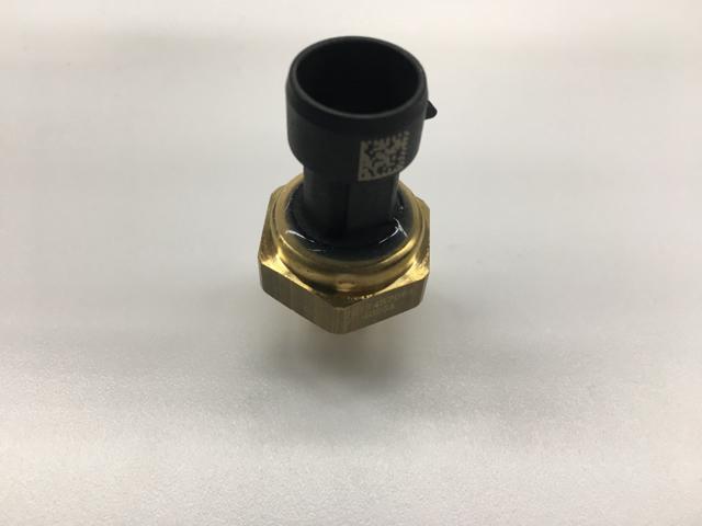 3017457C91, Navistar International, SENSOR, OIL/FUEL PRESSURE - part number 3017457C91