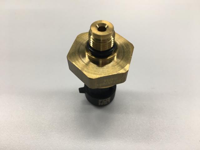 3017457C91, Navistar International, SENSOR, OIL/FUEL PRESSURE - part number 3017457C91