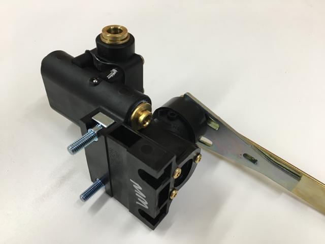 2607243C93, Navistar International, VALVE, LH SERVICE LEVELING  - part number 2607243C93