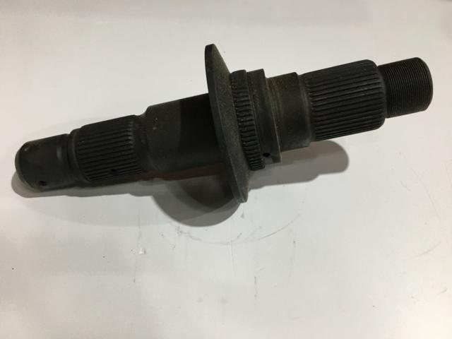 2601843C91, Navistar International, SHAFT INPUT PD W/NUT - part number 2601843C91
