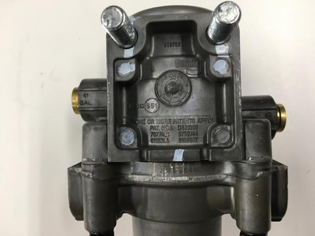 BXK021558 by Bendix VALVE, MODULATING, SPRING BRAKE, SR-7, 3