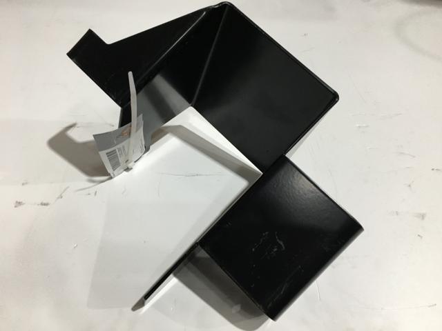 4062705C3, Navistar International, SUPPORT, RH FOG LIGHT BRACKET - part number 4062705C3