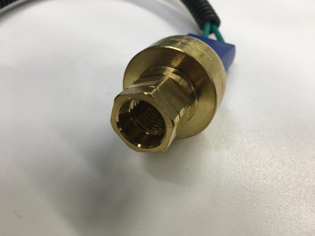 2501257C2, Navistar International, SWITCH, A/C LOW PRESS - part number 2501257C2