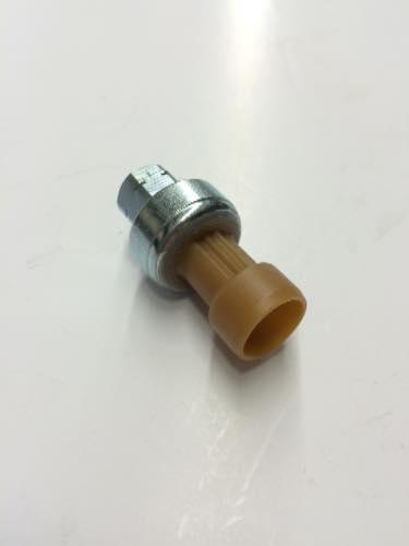 3546241C1, Navistar International, SWITCH, A/C PRESSURE TRANSDCR - part number 3546241C1