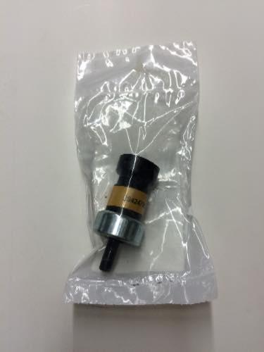 2042478C2, Navistar International, SWITCH, AIR PRESSURE - part number 2042478C2