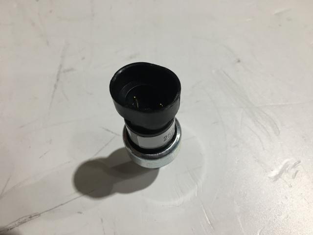 2505850C2, Navistar International, SWITCH, BRAKE PRESSURE - part number 2505850C2