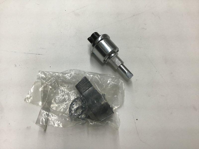 2226134C1, Navistar IC Bus , SWITCH, DOOR AIR RELEASE - part number 2226134C1