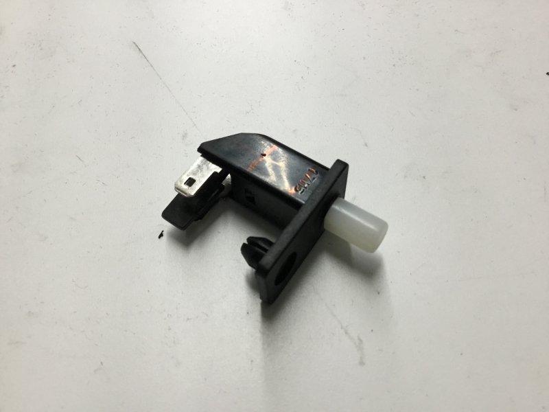 3610387C1, Navistar International, SWITCH, DOOR CONTROL KICKOUT WINDOW - part number 3610387C1