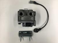 BXK072339, Bendix, ATR6 TRACTION RELAY VLV - BXK072339