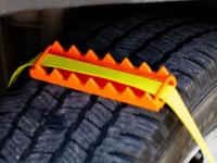 LITTLE GRIPPER TIRE CLAW