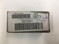 2021313C1, Navistar International, SWITCH - 2021313C1