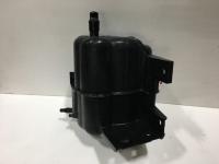 2587248C2, Navistar International, TANK, RADIATOR DE-AERATION - 2587248C2