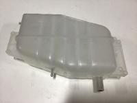 2002105C3, Navistar International, TANK RADIATOR SURGE - 2002105C3