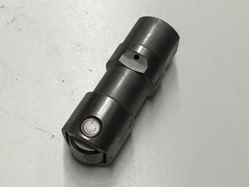 1804353C91, Navistar International, GUIDE, VALVE TAPPET, ENGINE - part number 1804353C91