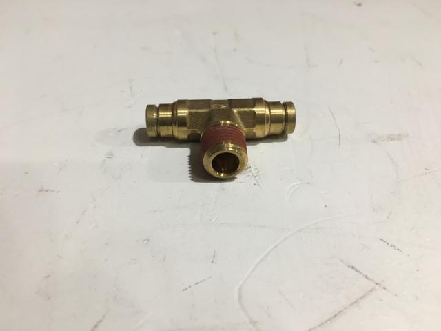 2017495C1, Navistar International, TEE QC 1/4NPT X 1/4QC X 1/4Q - part number 2017495C1