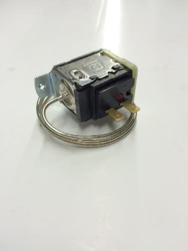 2607881C1, Navistar International, THERMOSTAT, A/C - part number 2607881C1