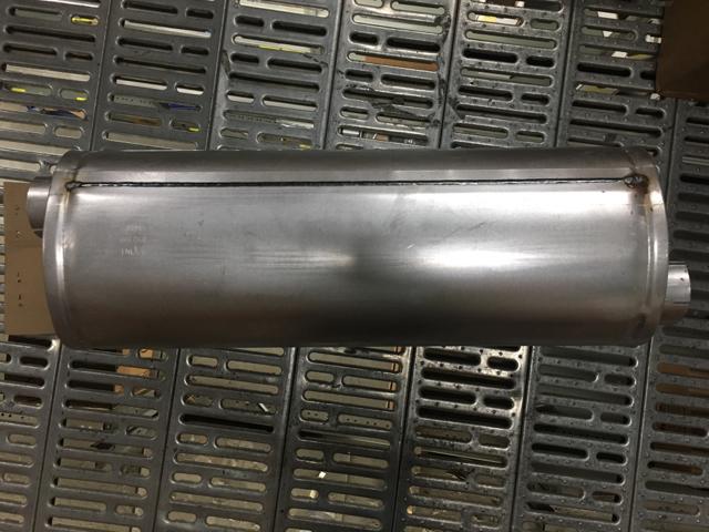 FLT86536M, Fleetrite, MUFFLER, TYPE 2 OVAL, 3.5 IN. INLET, 4.0 IN. OUTLET, 32.0 IN. BODY LENGTH (IN) - part number FLT86536M