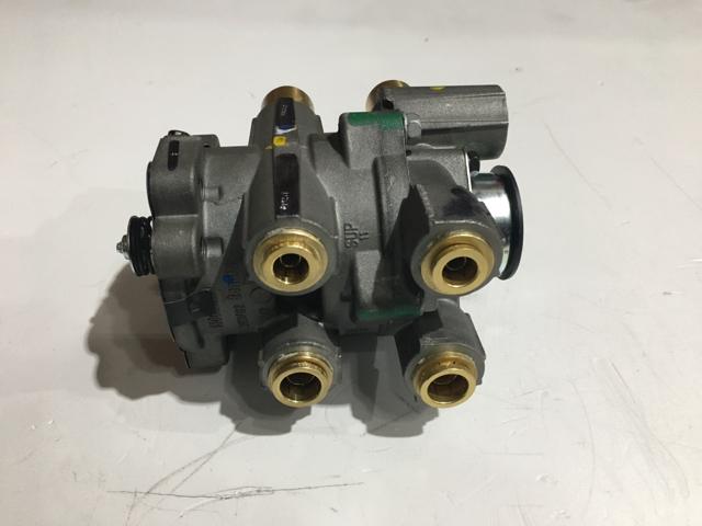 6712572C91, Navistar International, VALVE, BRAKE CONTROL (E-8P DUAL) - part number 6712572C91