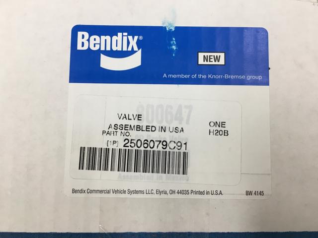 2506079C91, Navistar International, VALVE, BRAKE E8P TRACTOR - part number 2506079C91