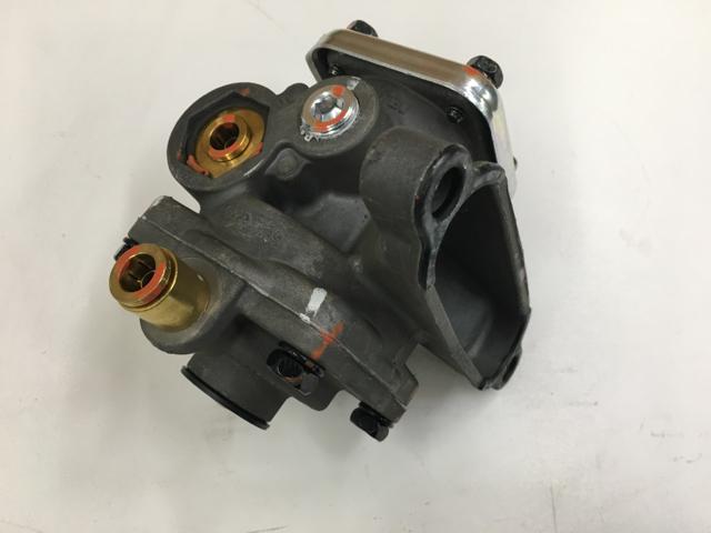 3561639C1, Navistar International, VALVE, INVERSION R-7  - part number 3561639C1