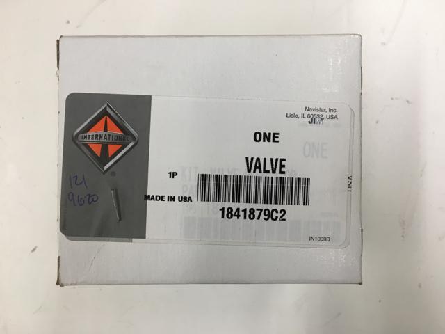 1841879C2, Navistar International, BYPASS VALVE, OIL COOLER, REGULATOR, SUPERSEDES 1841879C1 - part number 1841879C2