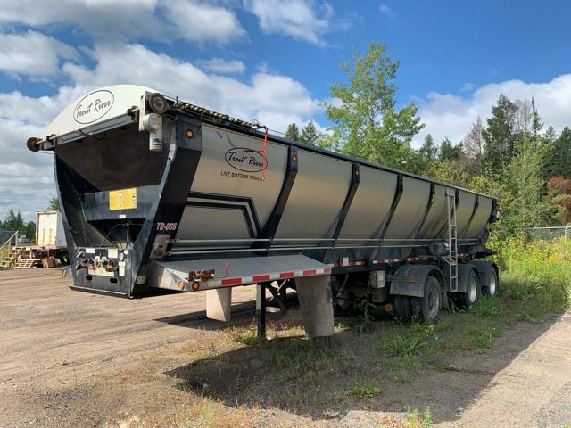 2022 Trout River Tridem Live Bottom
