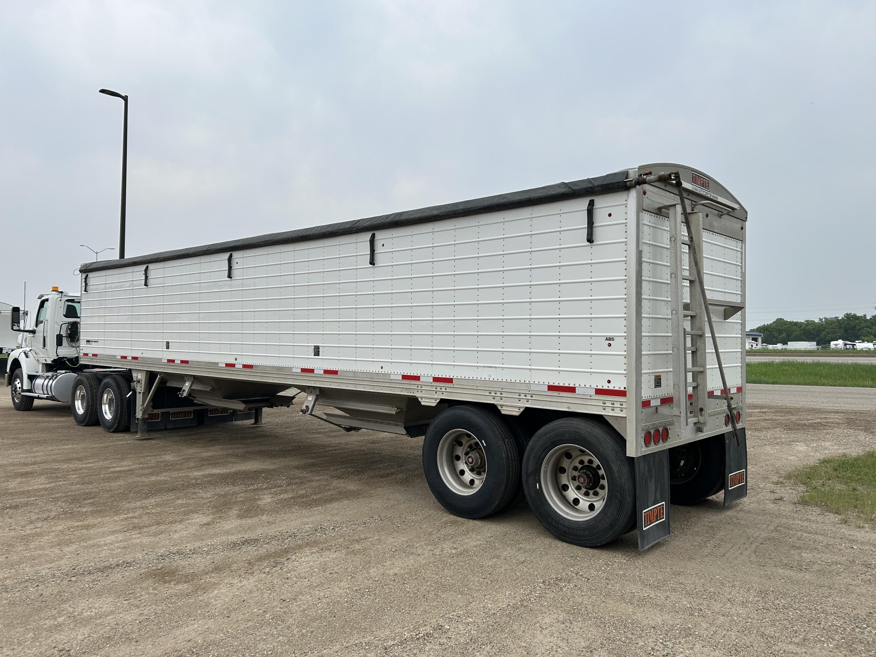 2023 Timpte Tandem Grain Hopper