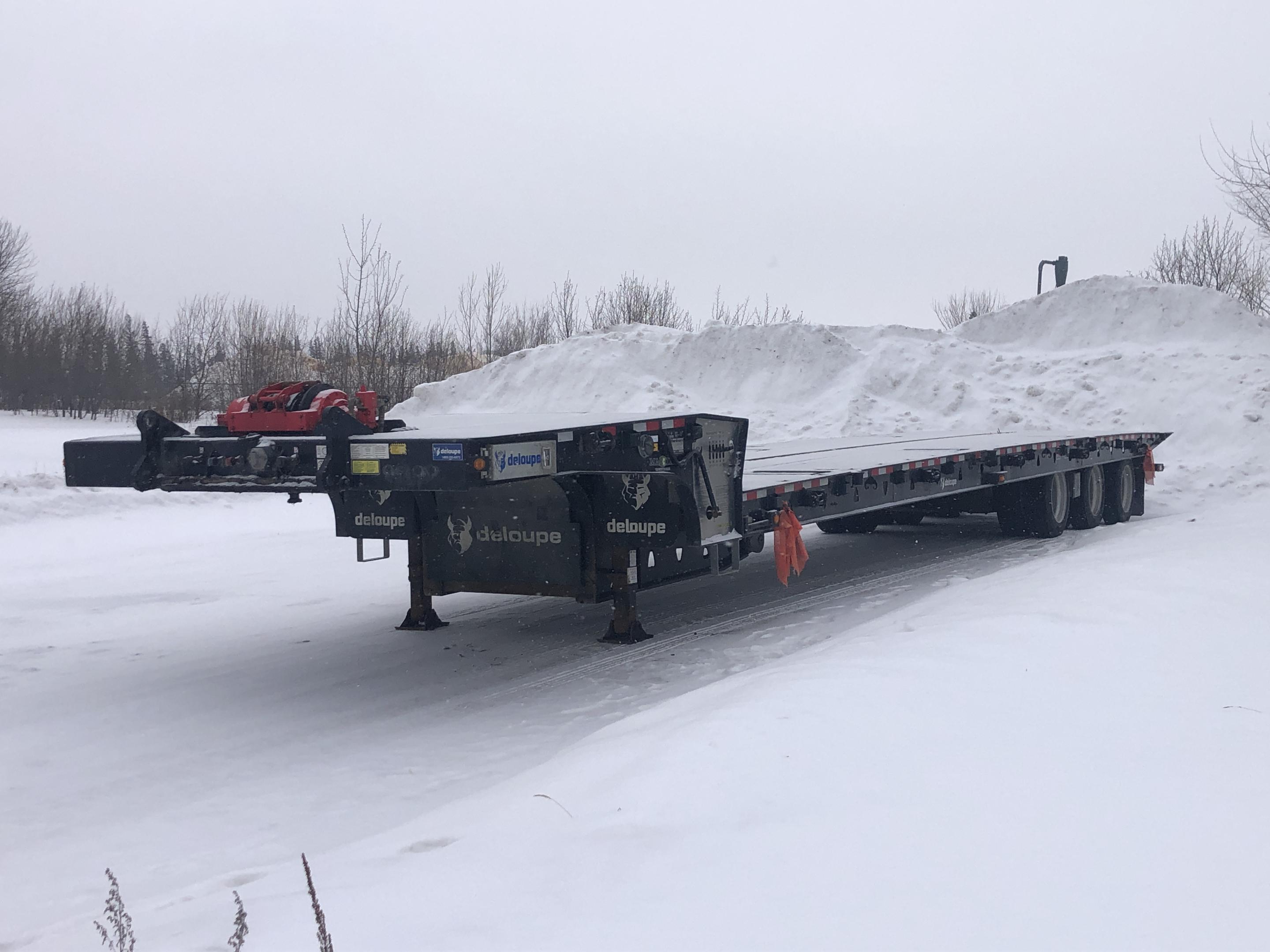 2024 Deloupe Tilt Deck