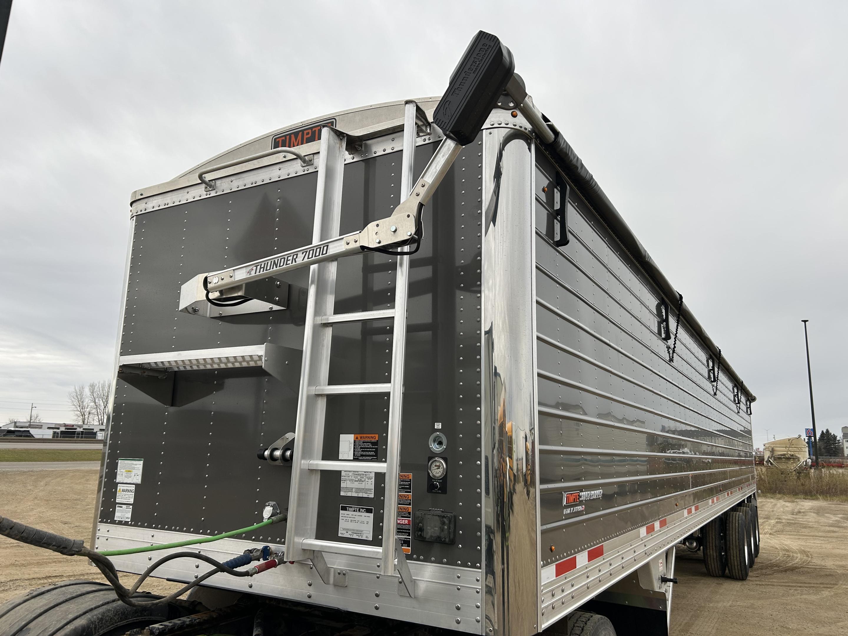 2026 Timpte Super Hopper Tri-Axle