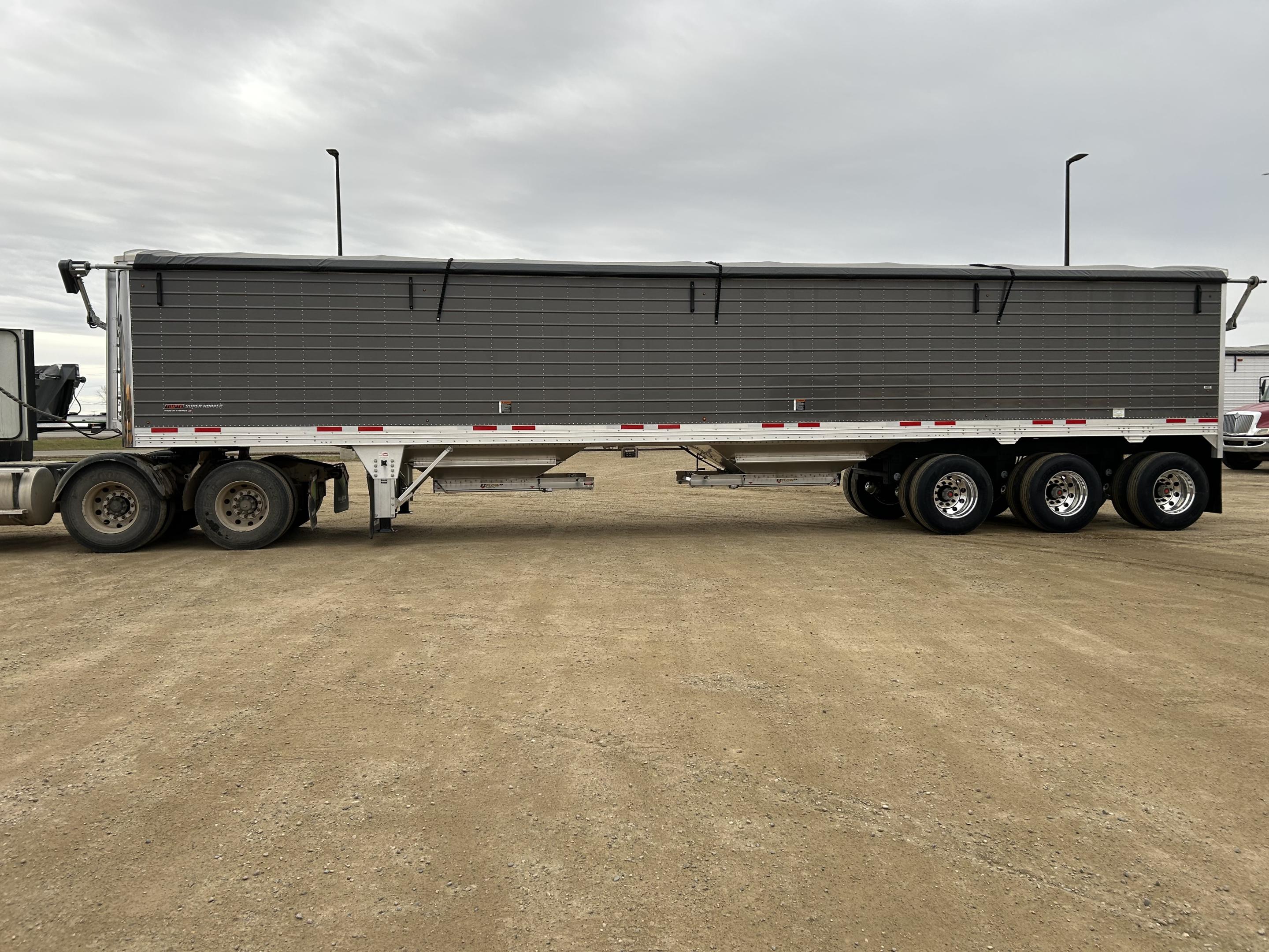 2026 Timpte Super Hopper Tri-Axle