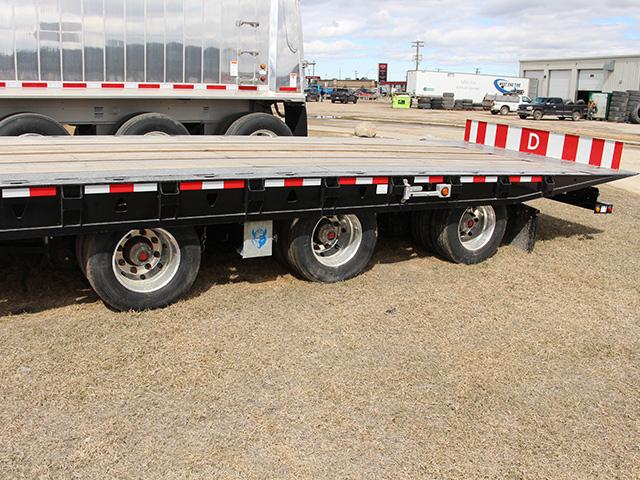 2027 Deloupe Tilt Deck