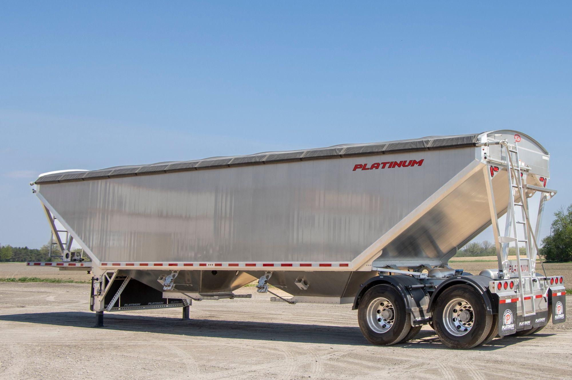 2027 Platinum Tandem Two Hopper