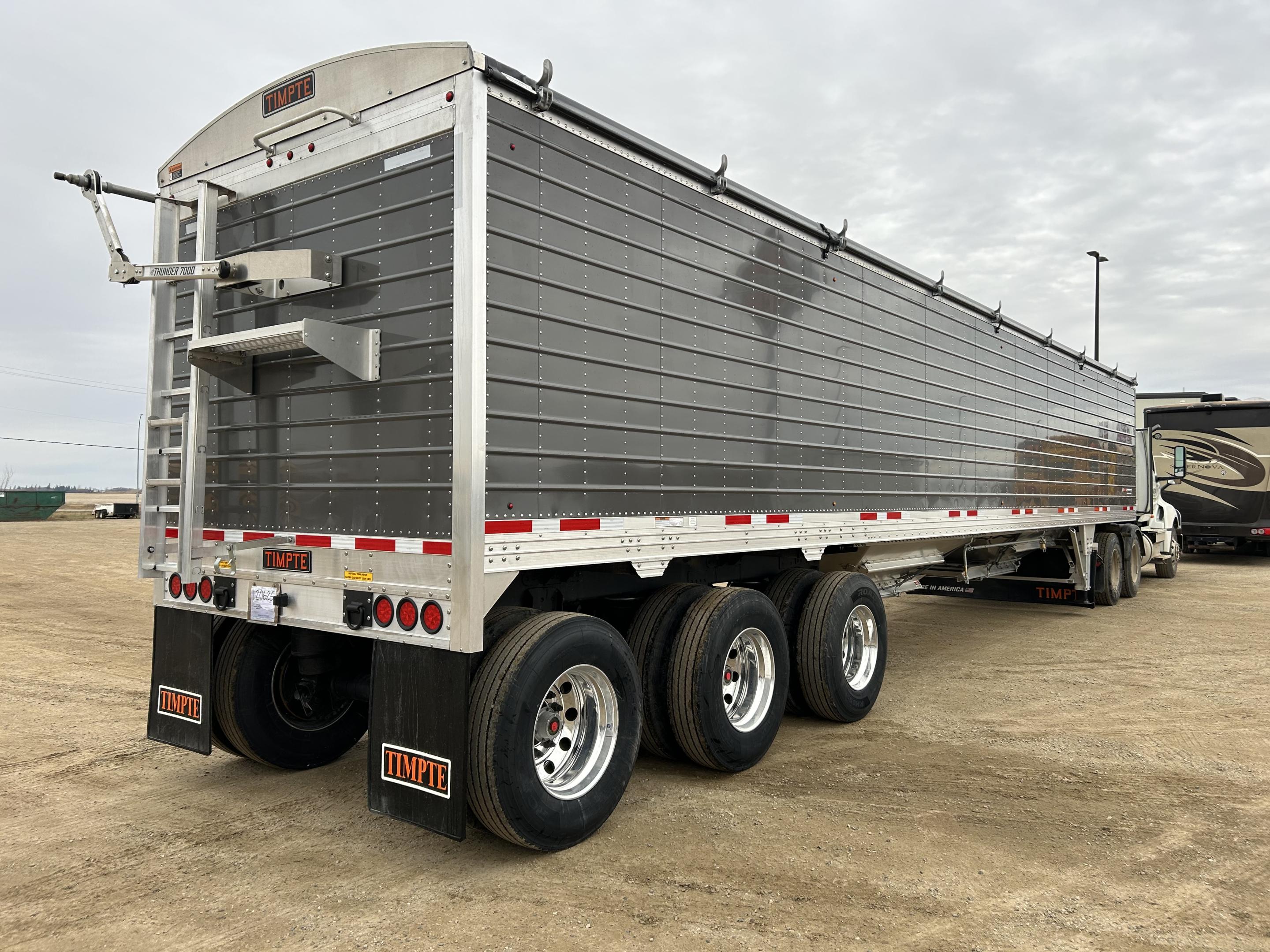 2027 Timpte Super Hopper Tri-Axle