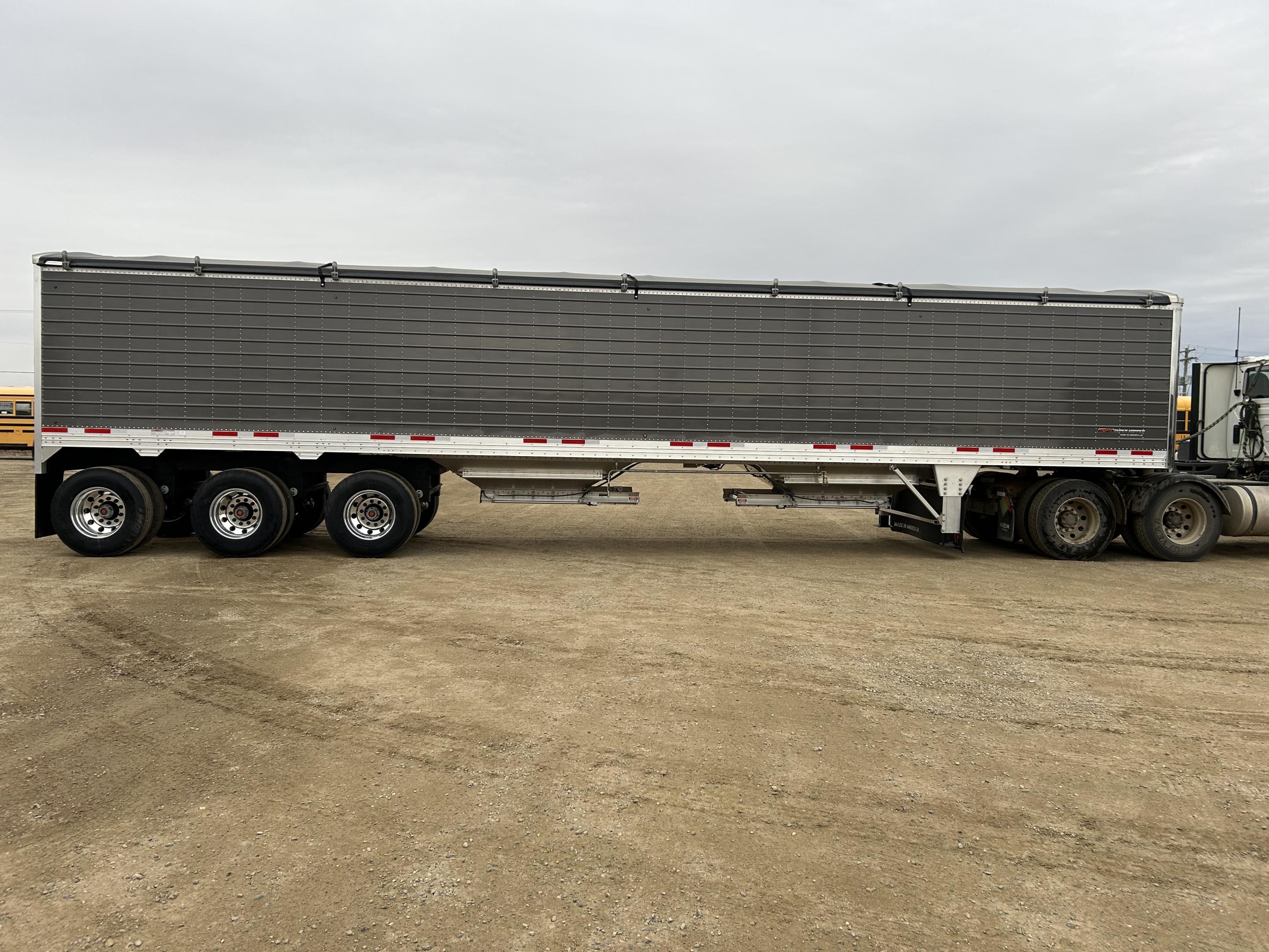 2027 Timpte Super Hopper Tri-Axle