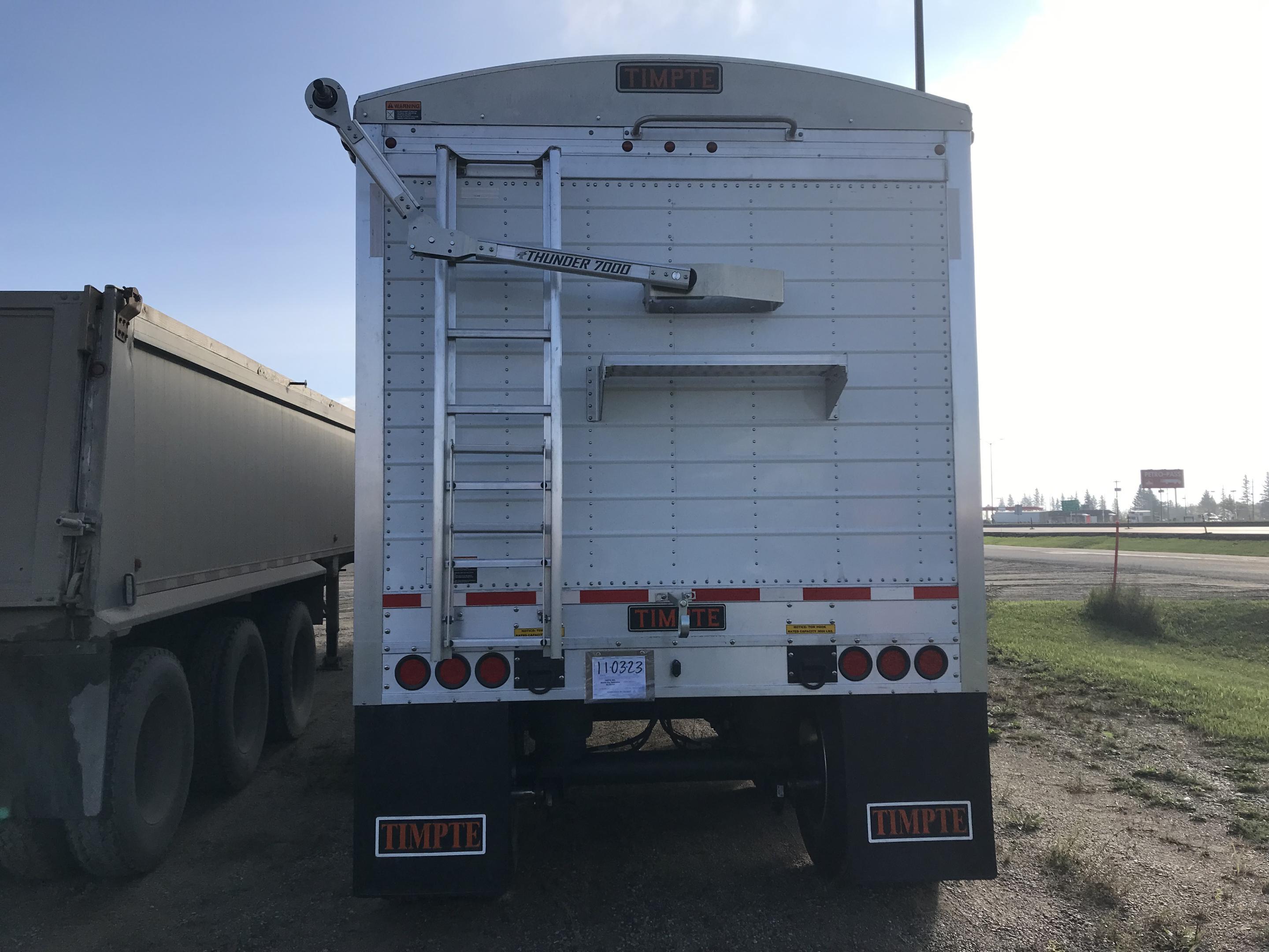 2027 Timpte Super Hopper Tri-Axle