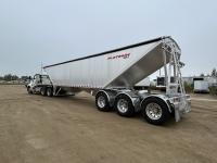 2027 Platinum Tridem Two Hopper