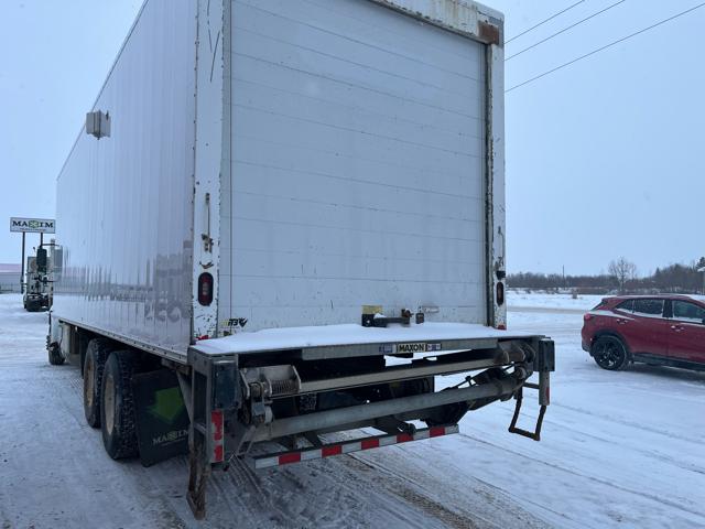 2016 International 8600 6x4