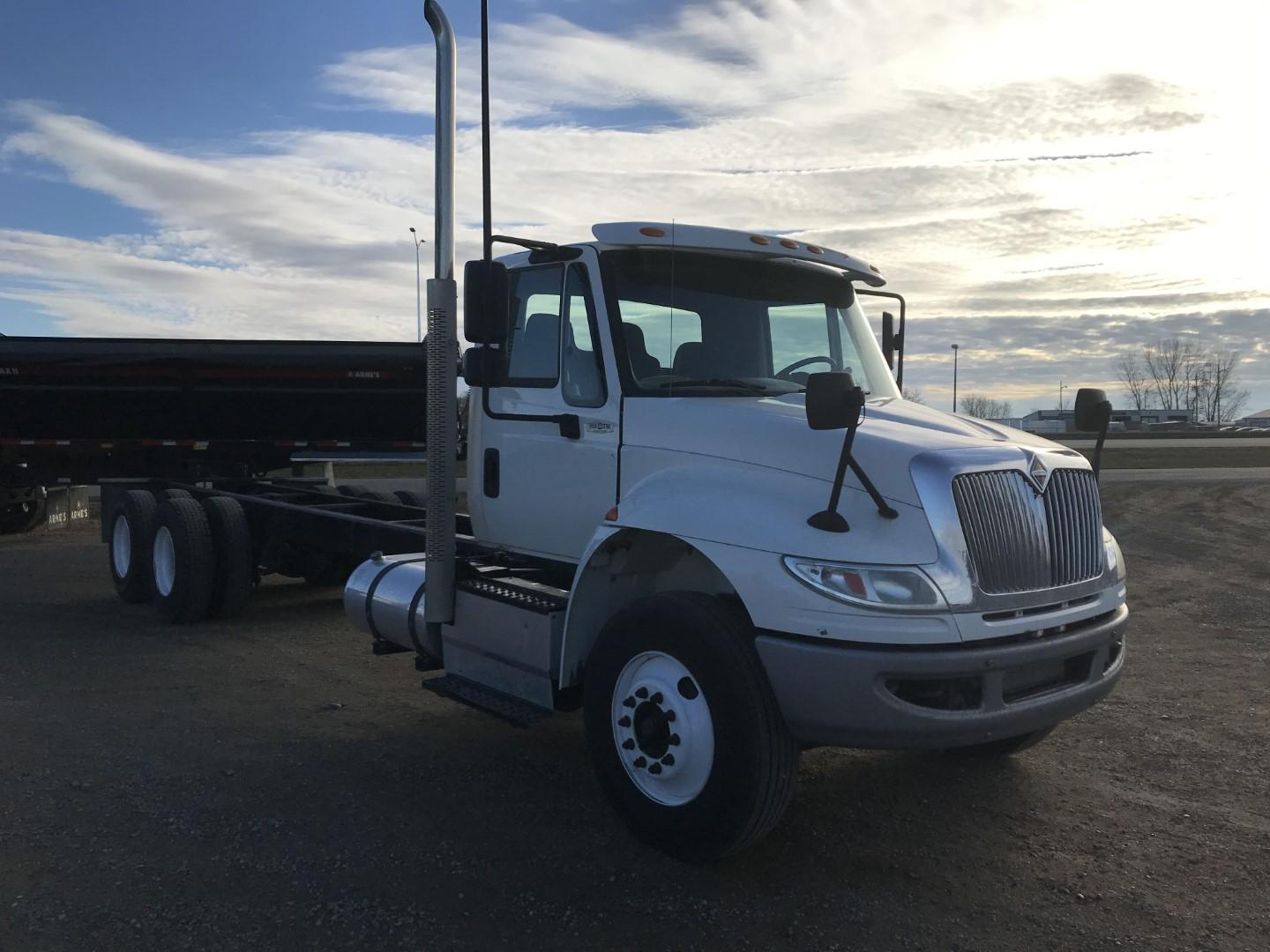 2017 International 4400 6x4