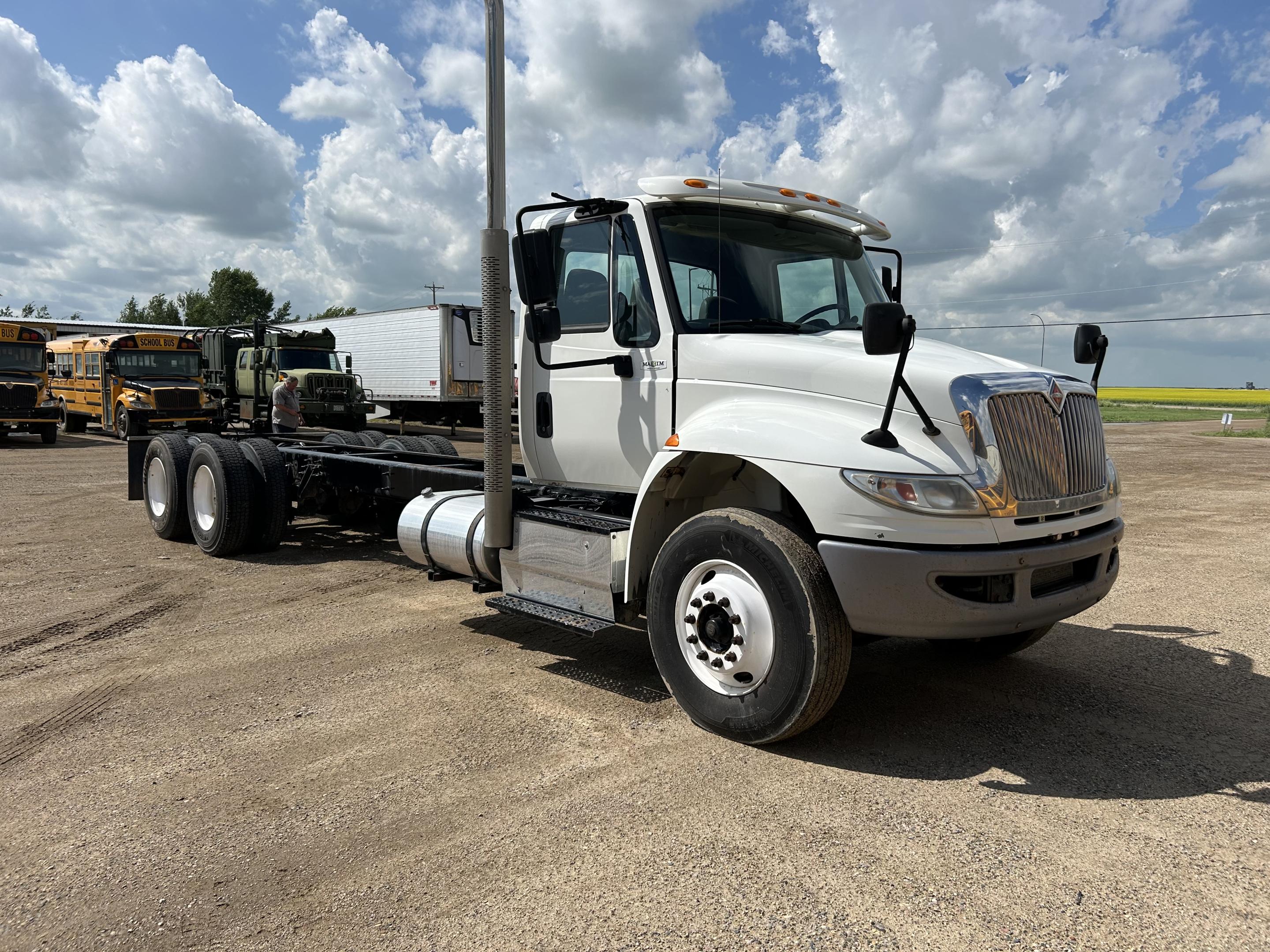 2017 International 8600 6x4
