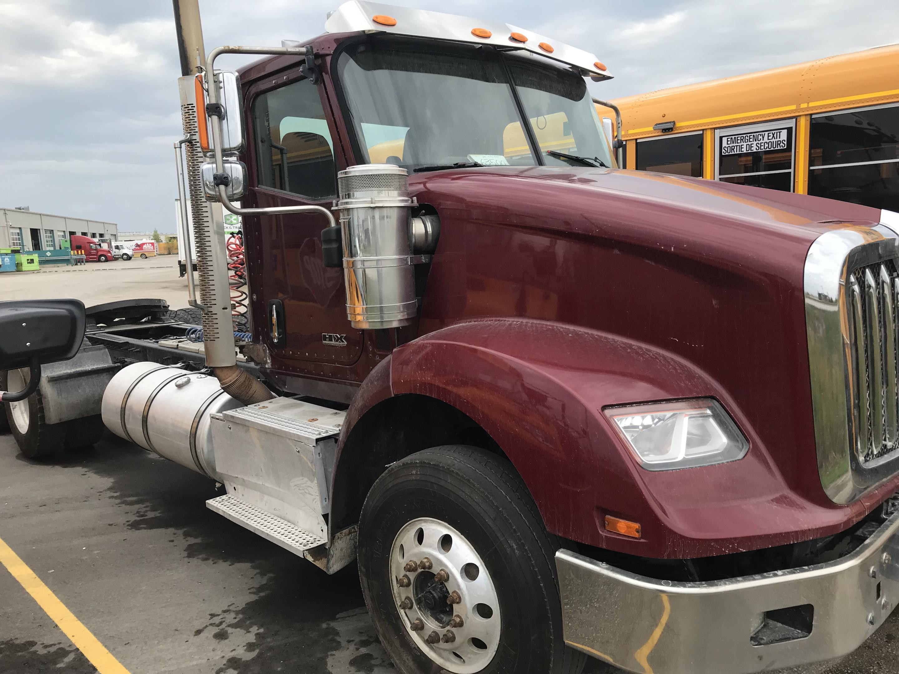 2017 International HX620 6x4