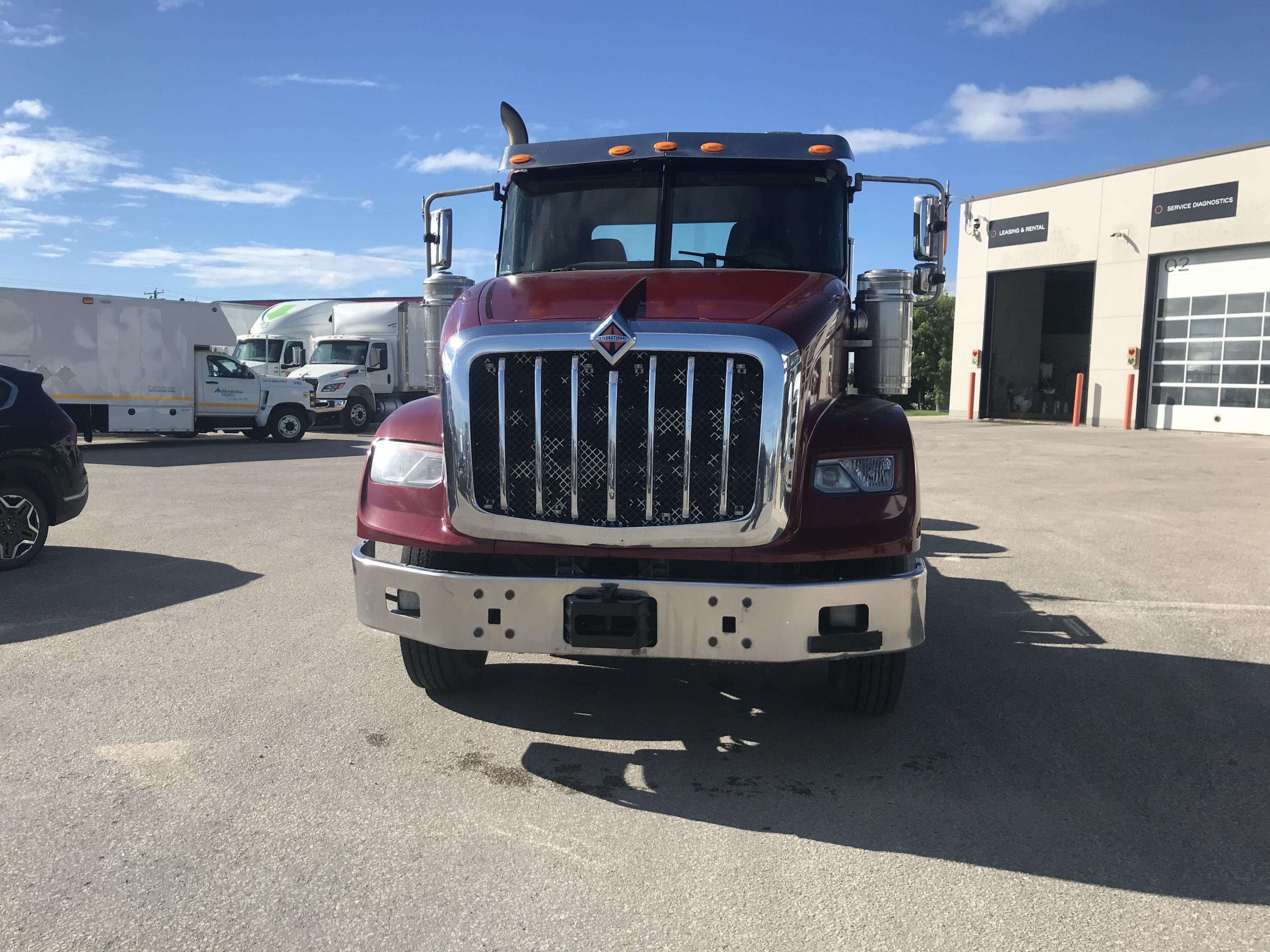 2017 International HX620 6x4
