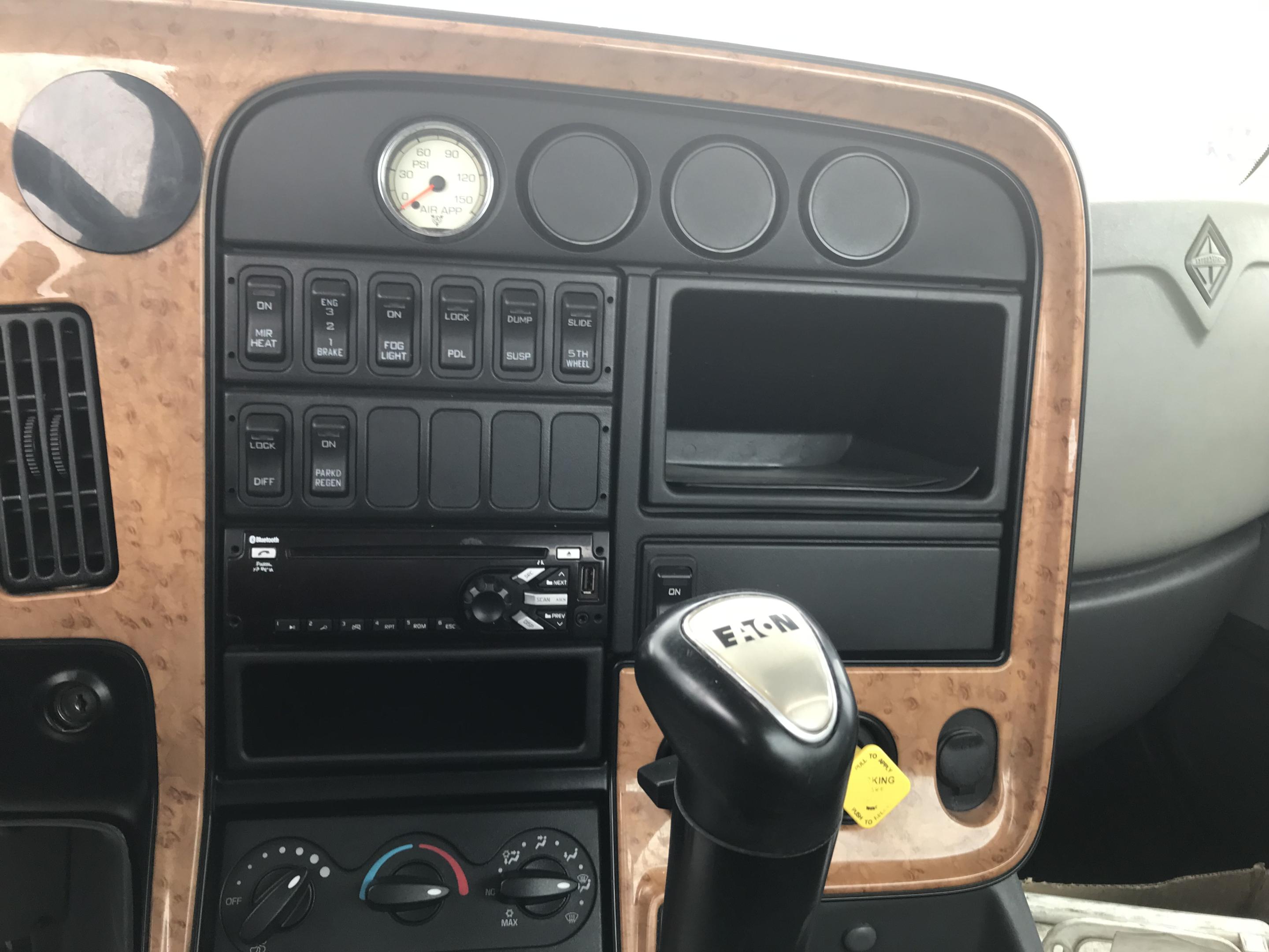 2017 International Prostar Daycab