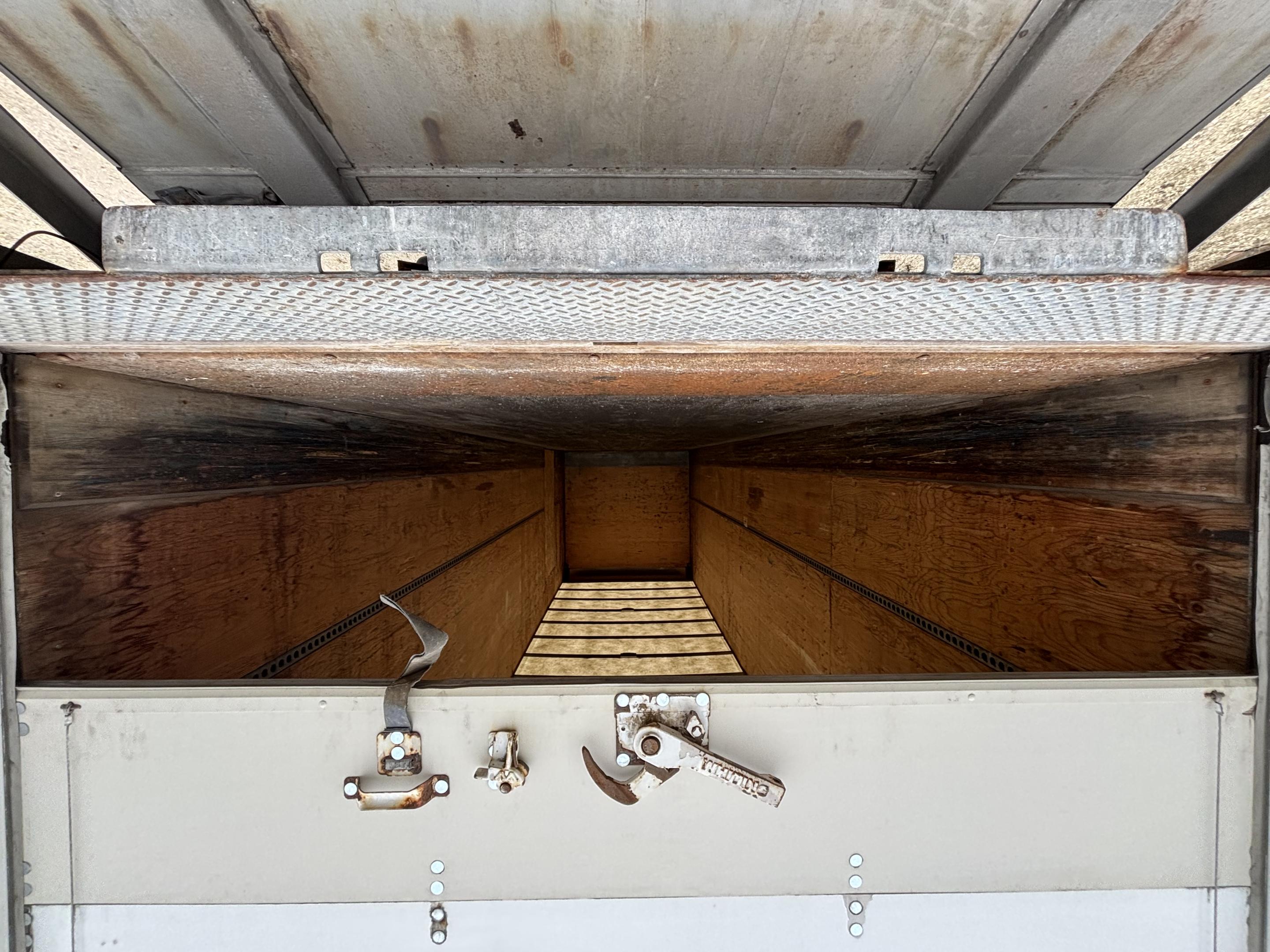 2017 Multivans Inc. Dry Van Body