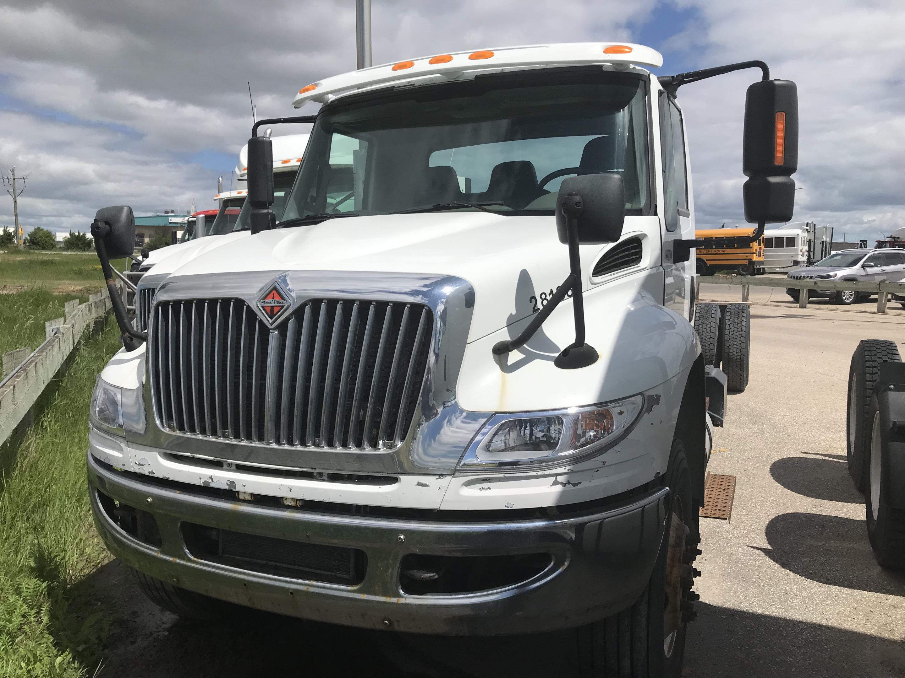 2018 International 4300 4x2