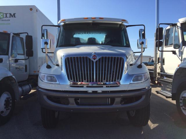2018 International 4300 4x2